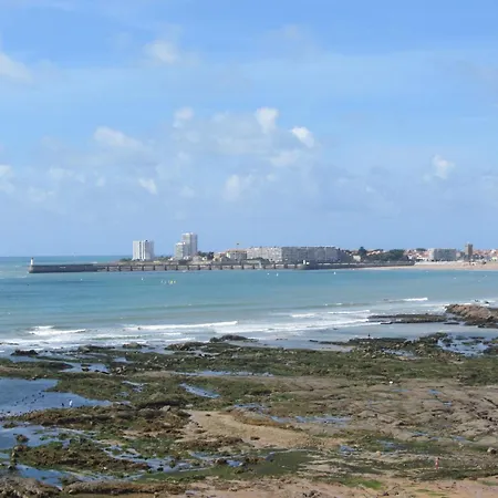 Appartement T2 Aux Sables D'olonne Avec Terrasse, Pres De La - Fr-1-325-132